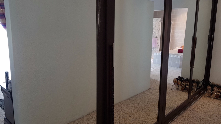 4 Bedroom Property for Sale in La Provance Free State